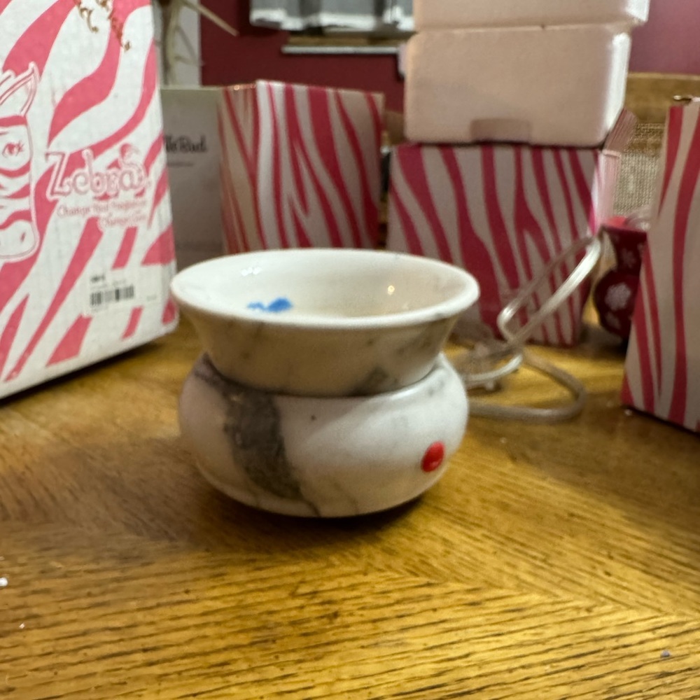 Pink zebra warmer